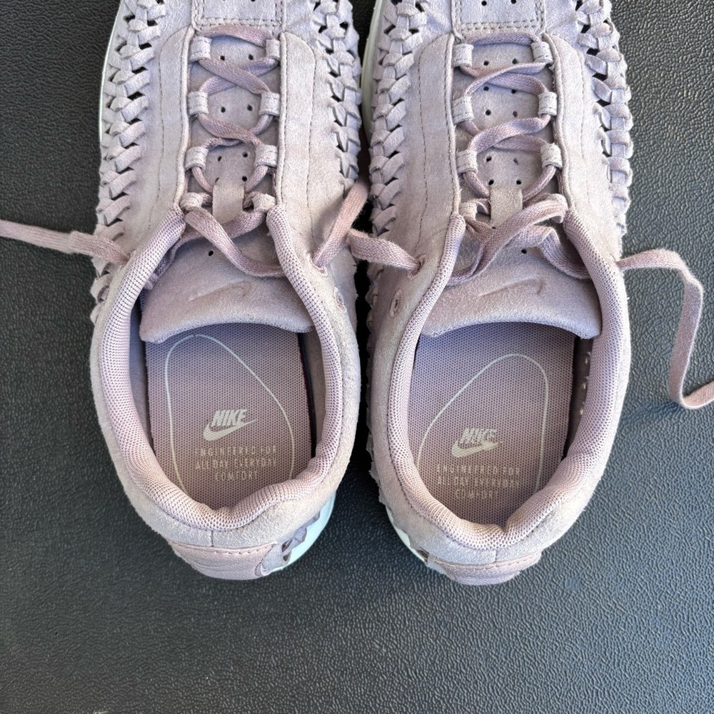 NIKE Women’s Mayfly Woven Sneaker, Plum Fog, Size 9 - Picture 10 of 12